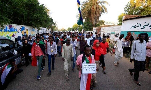 تظاهرات سودان برای تحقق اهداف انقلاب این کشور تظاهرات سودان برای تحقق اهداف انقلاب این کشور